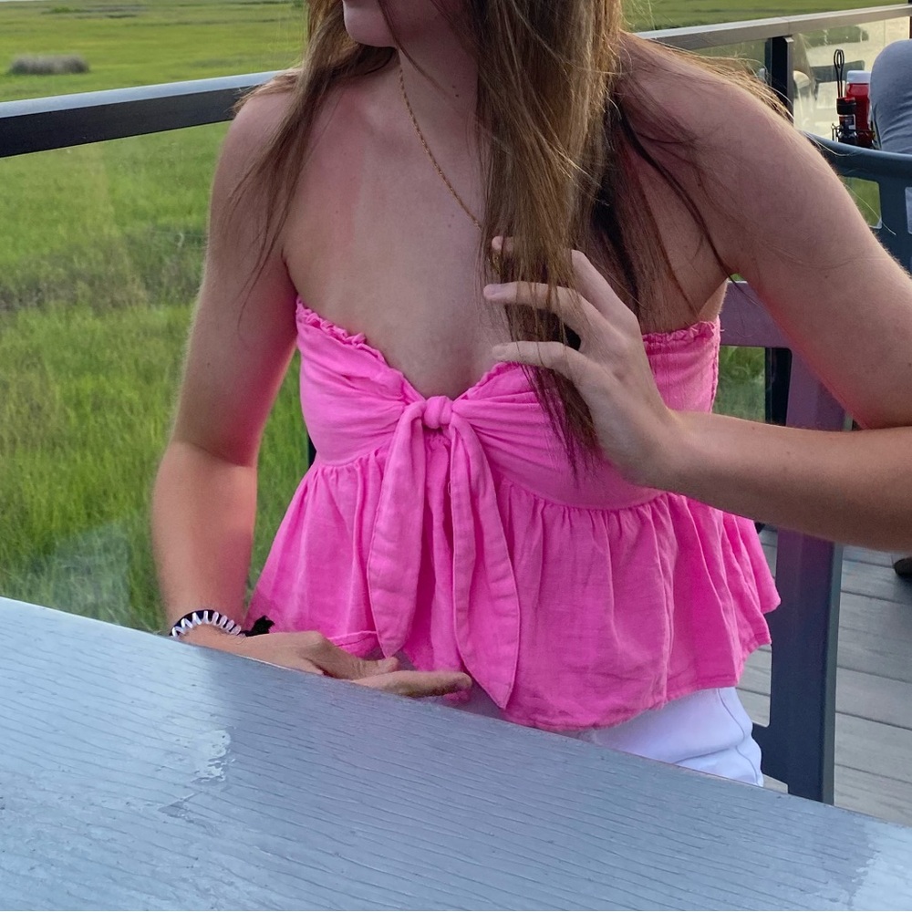 Strapless pink top
